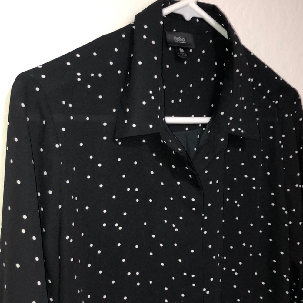 🥳 POLKA DOT Button Down Blouse